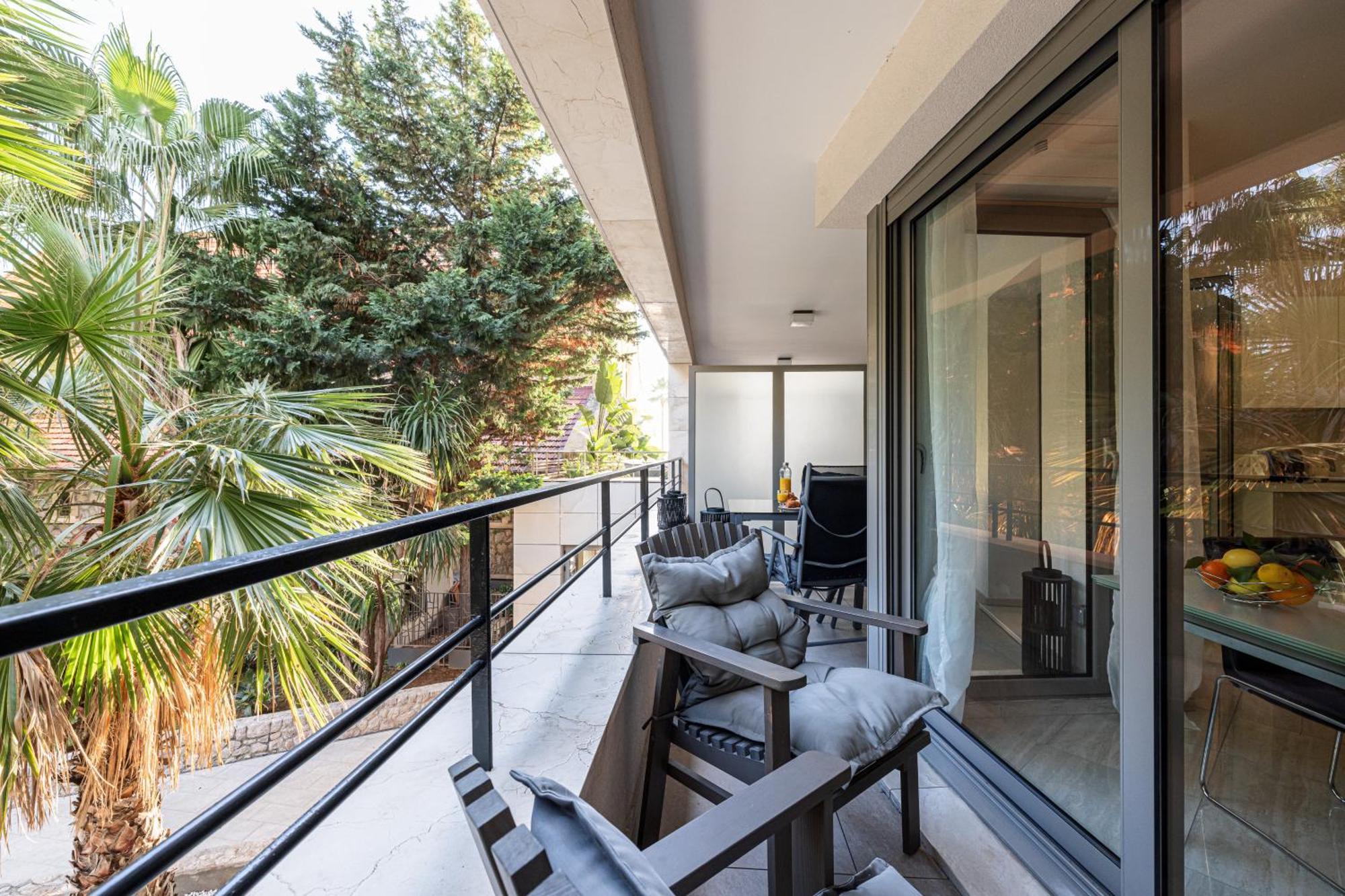 Studio Centre Terrasse Climatisation 50M Plage 芒通 外观 照片
