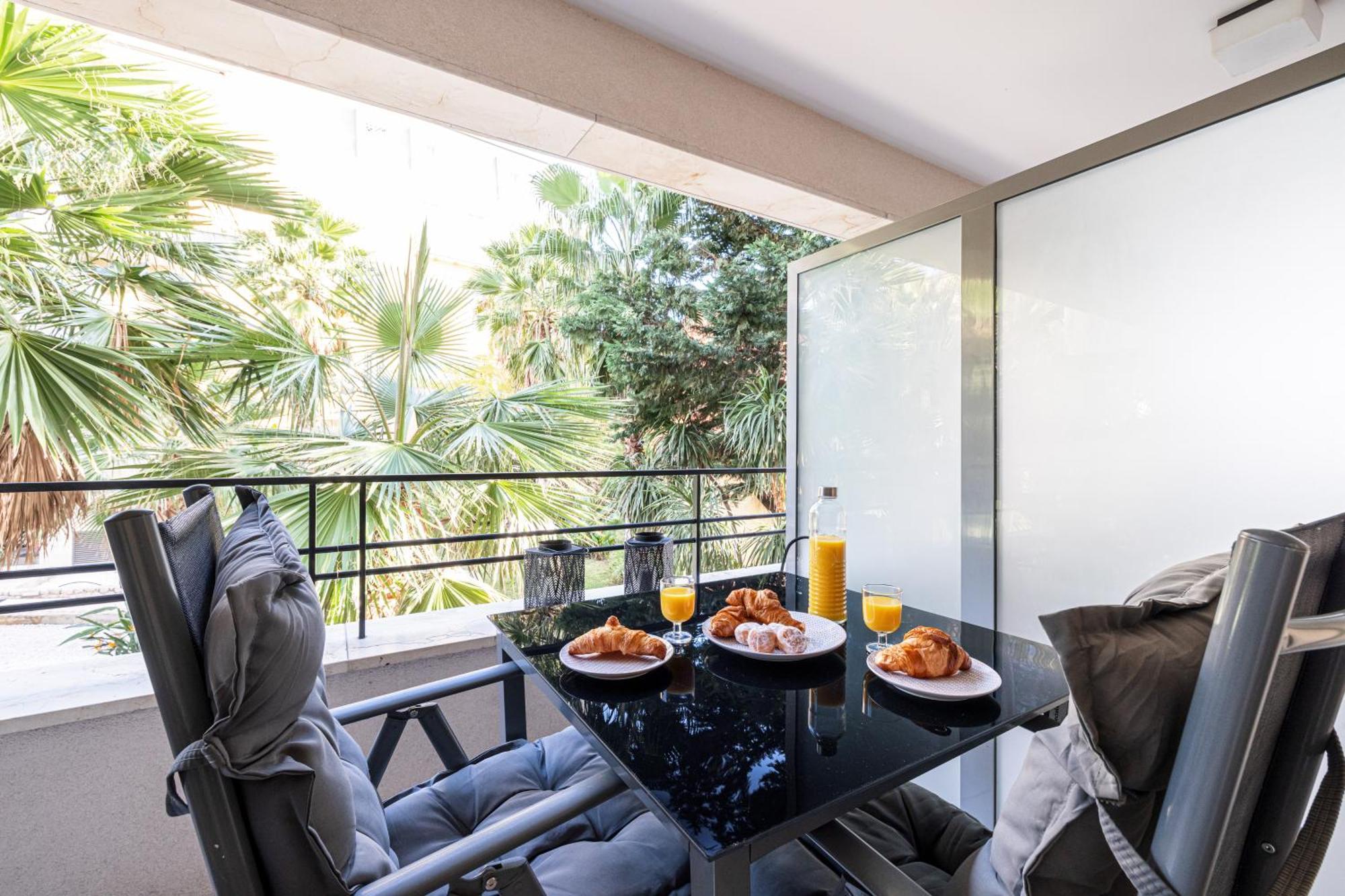 Studio Centre Terrasse Climatisation 50M Plage 芒通 外观 照片
